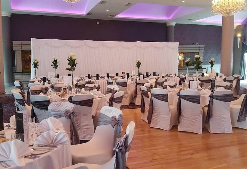 Rochestown Park Hotel & Leisure Centre