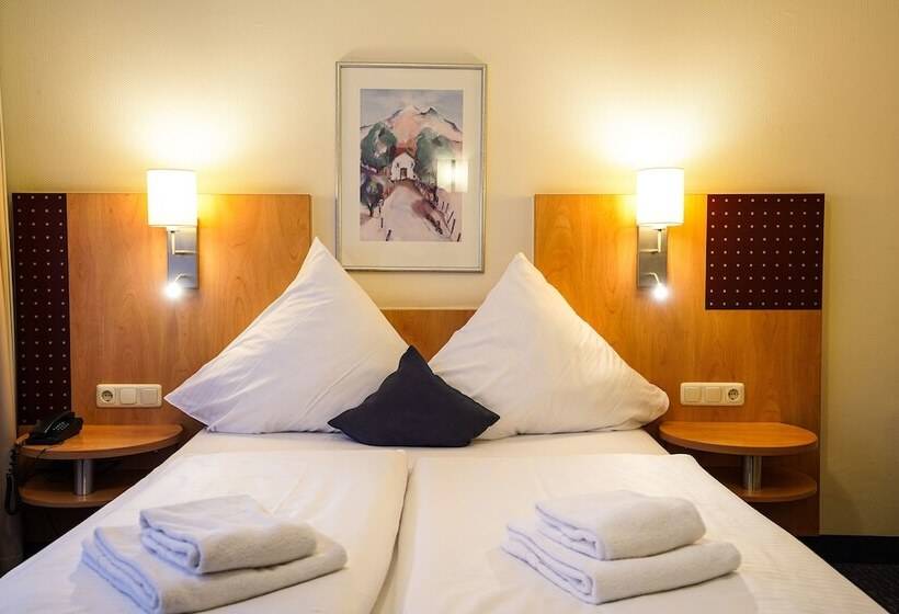 Отель Scala Frankfurt City Centre