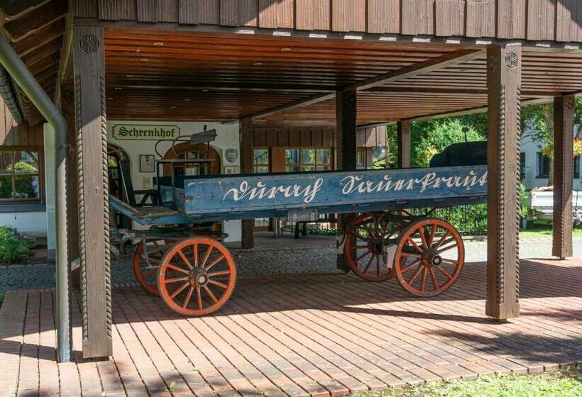 ホテル Schrenkhof