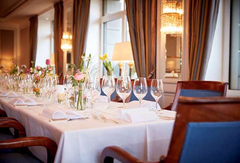 Отель Schweizerhof Zurich