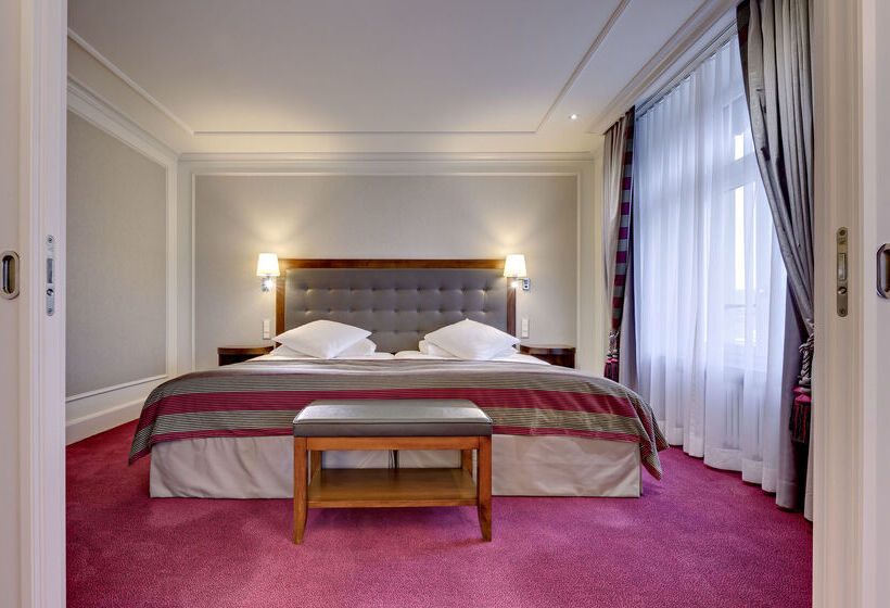 Отель Schweizerhof Zurich