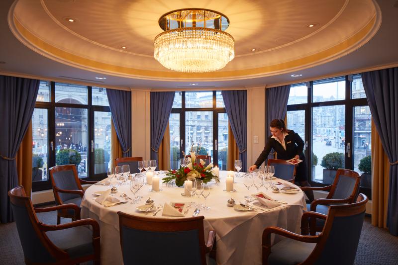 Отель Schweizerhof Zurich