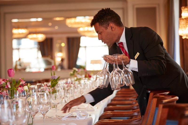 Отель Schweizerhof Zurich