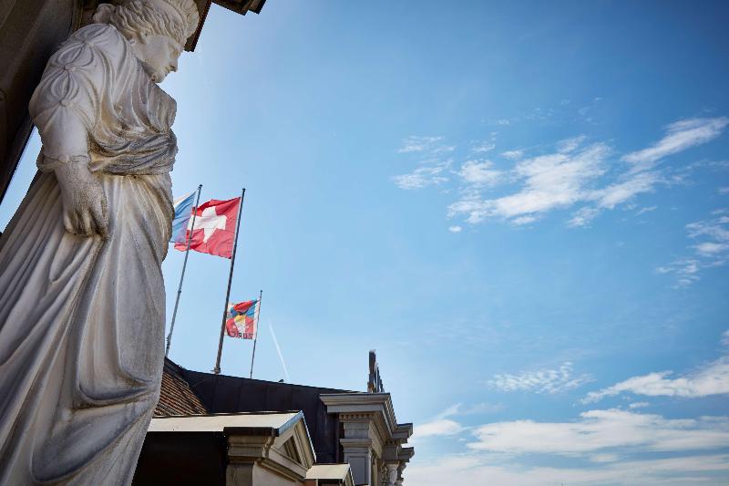 Отель Schweizerhof Zurich