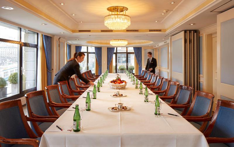 Отель Schweizerhof Zurich