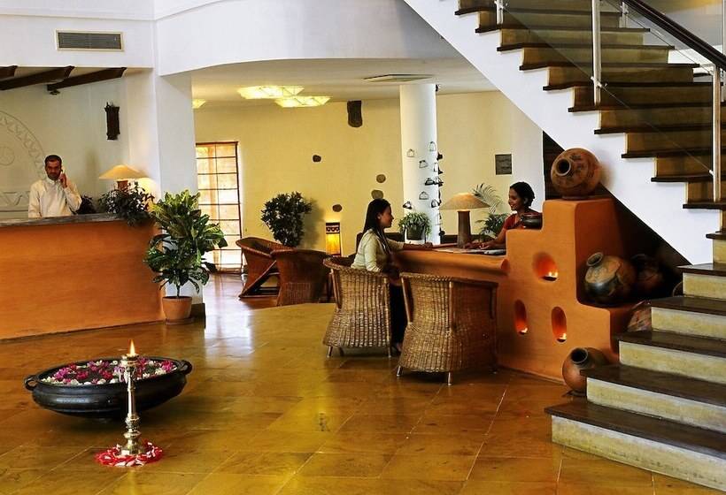 酒店 Shangri La Village Resort