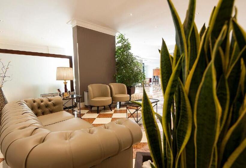 Shg Hotel De La Ville