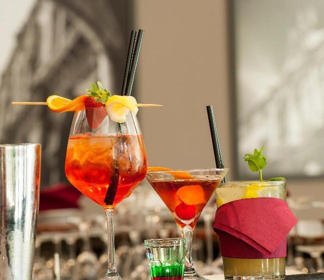 Shg Hotel De La Ville