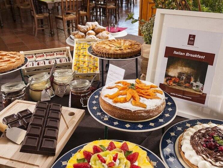 Shg Hotel De La Ville