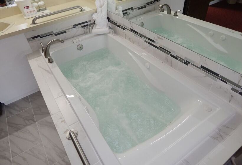 酒店 Admiralty Inn & Suites   A Red Collection