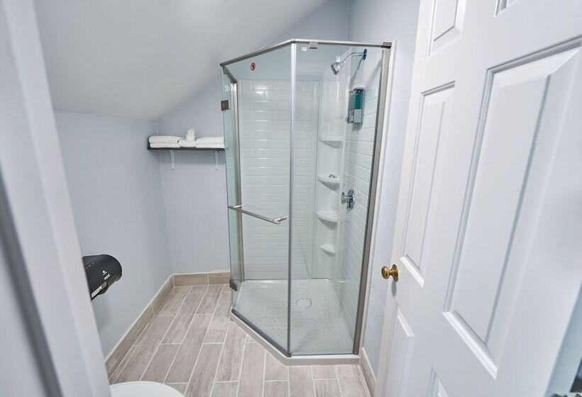 酒店 Admiralty Inn & Suites   A Red Collection