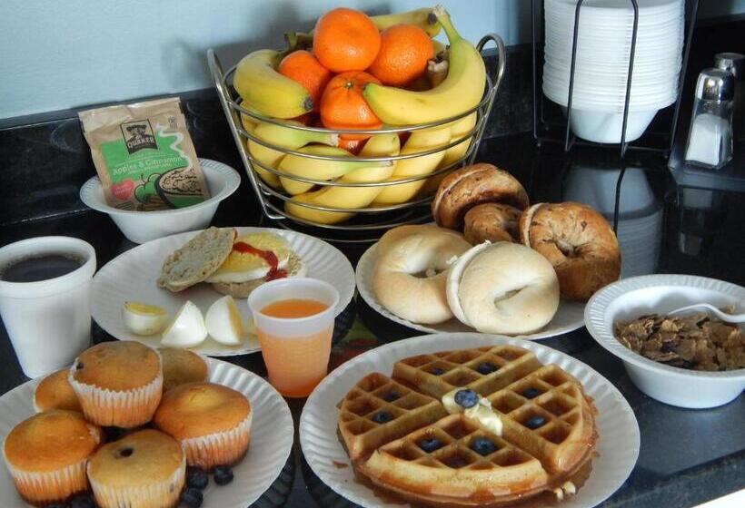 酒店 Admiralty Inn & Suites   A Red Collection