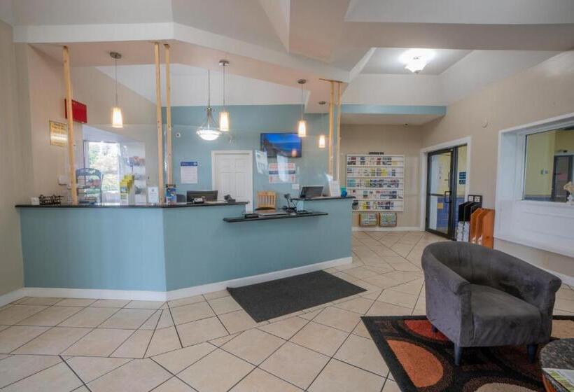 酒店 Admiralty Inn & Suites   A Red Collection