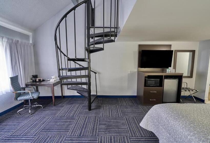 酒店 Admiralty Inn & Suites   A Red Collection