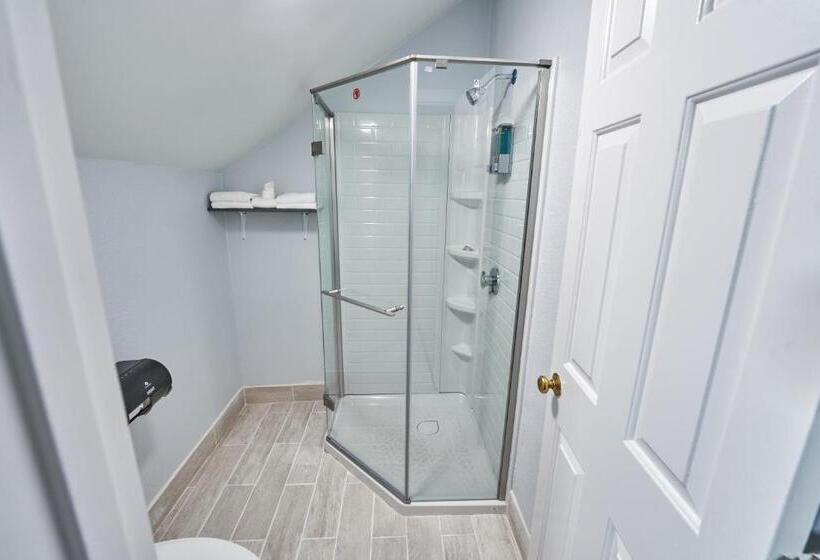 酒店 Admiralty Inn & Suites   A Red Collection