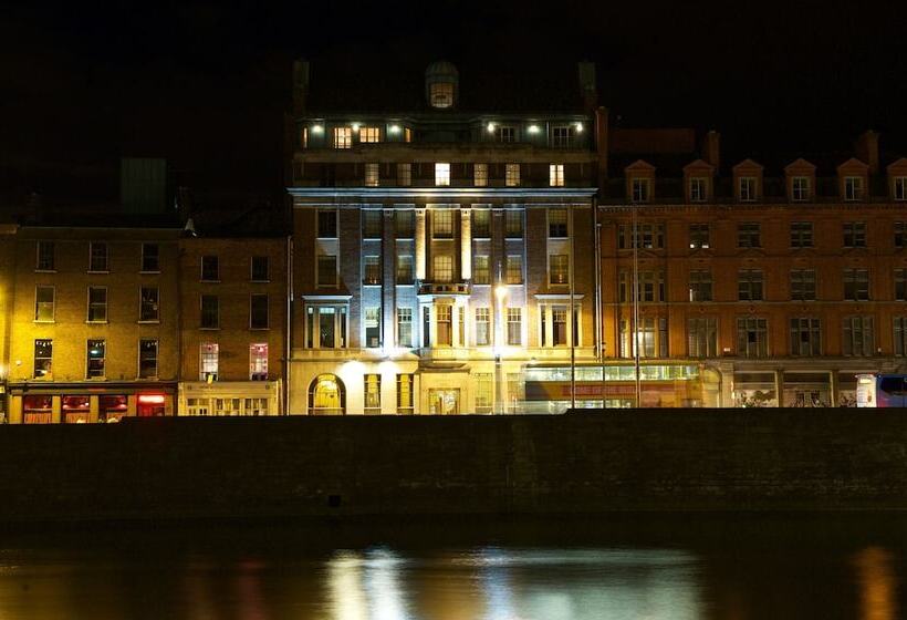 בית מלון כפרי The Clarence