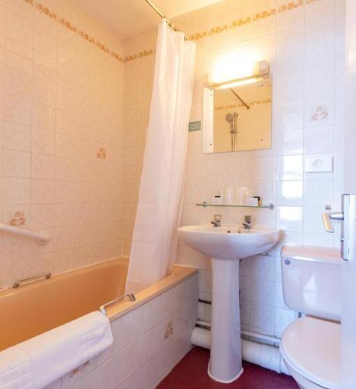 Отель The County