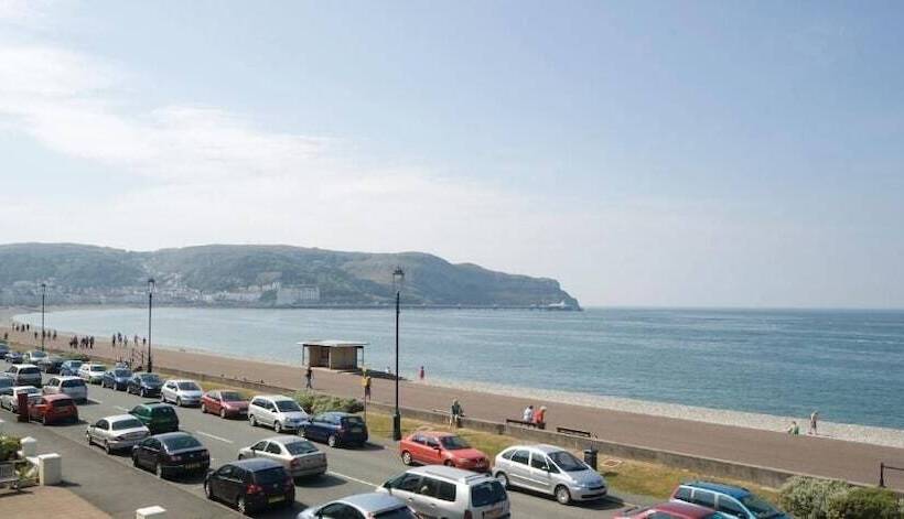 Отель The County