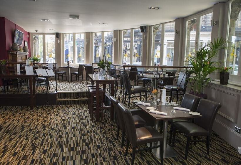 בית מלון כפרי The Crown