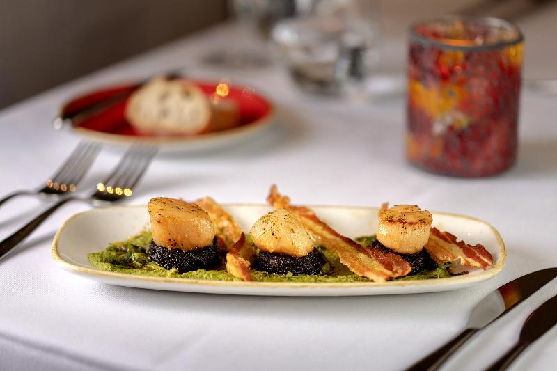 هتل The Queens Gate