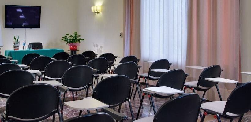 فندق Universal Terme