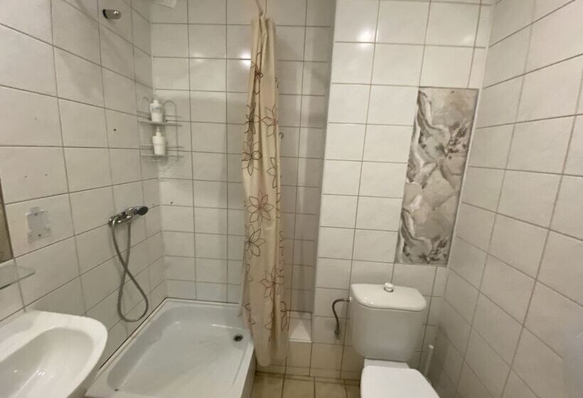 هتل Viktorija