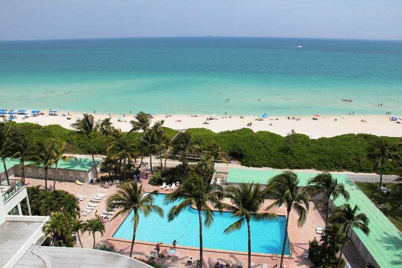 فندق Waterfront Condo, Heated Pool, Direct Beach Access With Private Beach Chairs