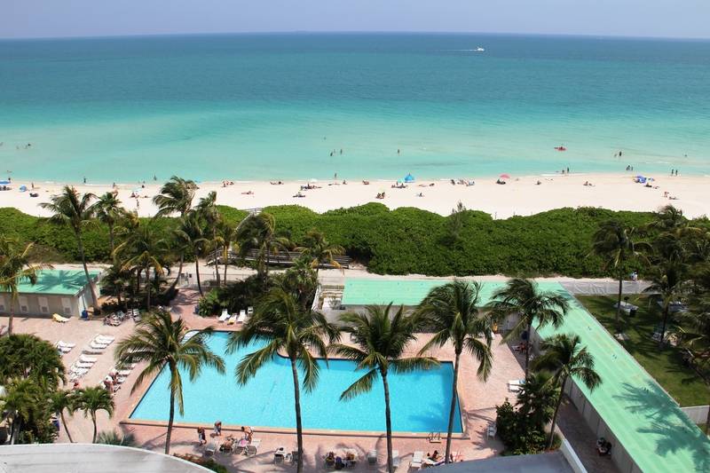 فندق Waterfront Condo, Heated Pool, Direct Beach Access With Private Beach Chairs