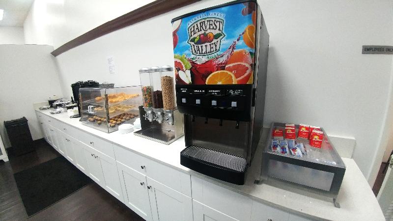 فندق Waterfront Condo, Heated Pool, Direct Beach Access With Private Beach Chairs