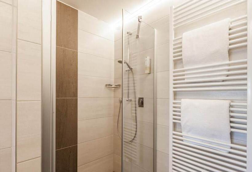 酒店 Wittelsbacher Höh