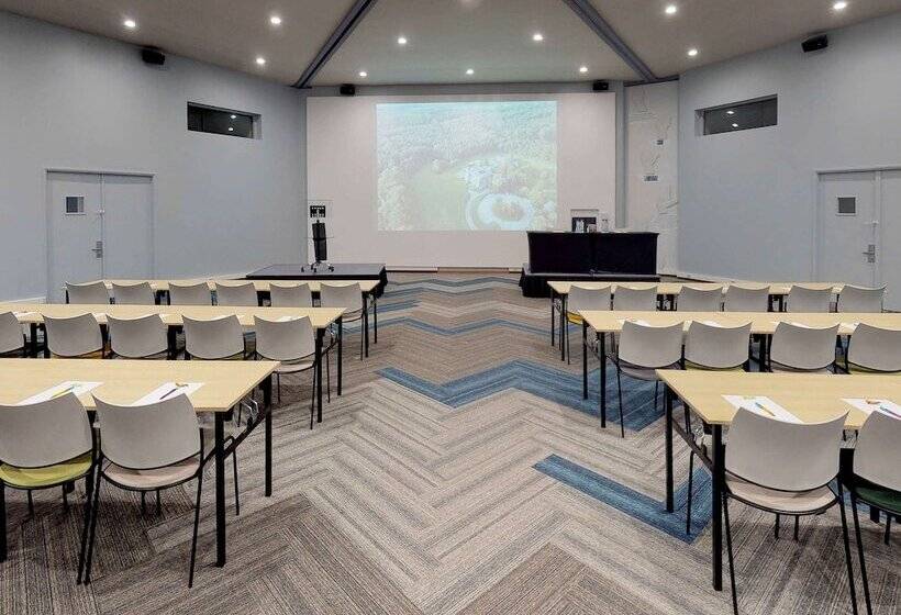 Ibis Styles Louvain La Neuve Hotel And Events