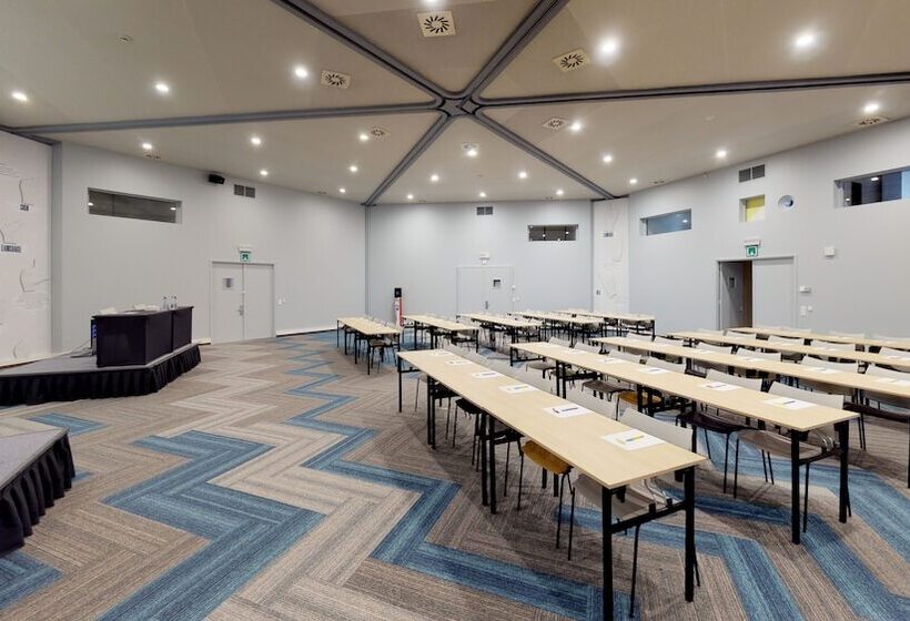 Ibis Styles Louvain La Neuve Hotel And Events