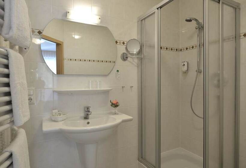 Land Gut Hotel Zur Post