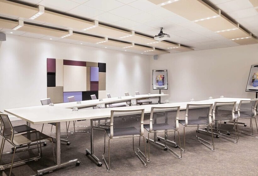 Novotel Paris Charles De Gaulle Airport