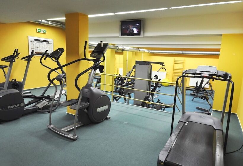 Lh Parkhotel Hluboka Nad Vltavou