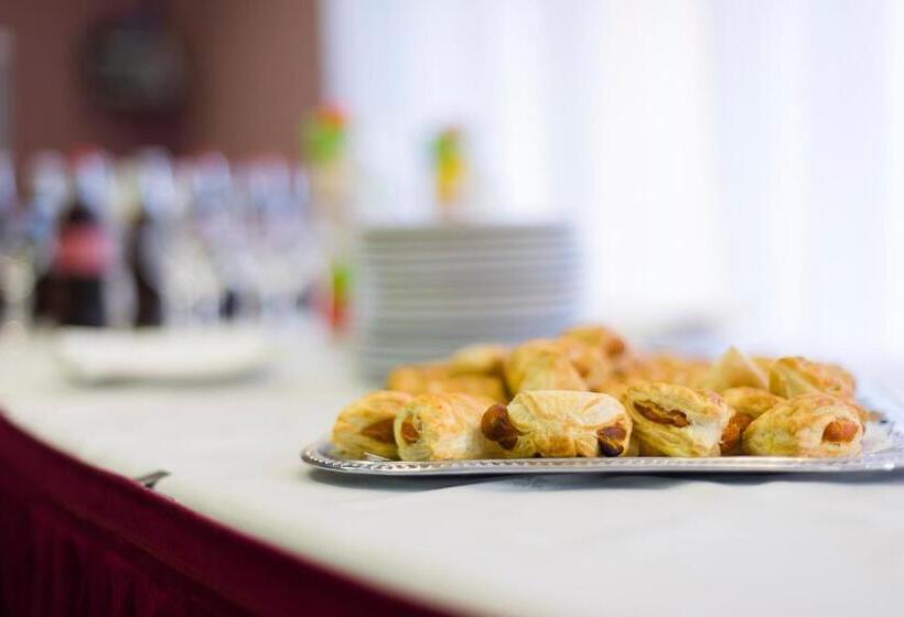 Резиденция Ceu Konferencia Központ