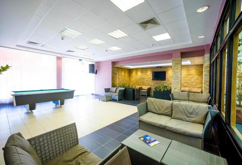 Резиденция Ceu Konferencia Központ