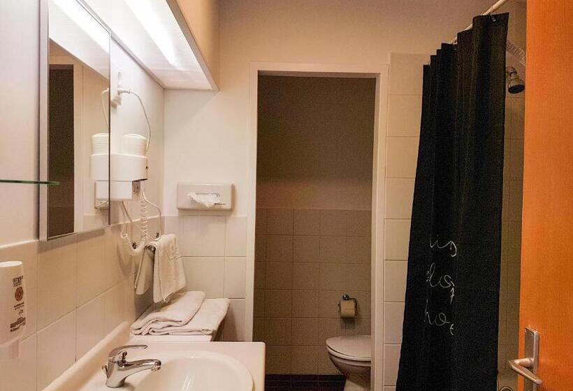 Резиденция Ceu Konferencia Központ