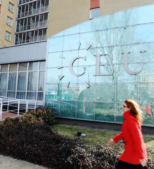 Резиденция Ceu Konferencia Központ