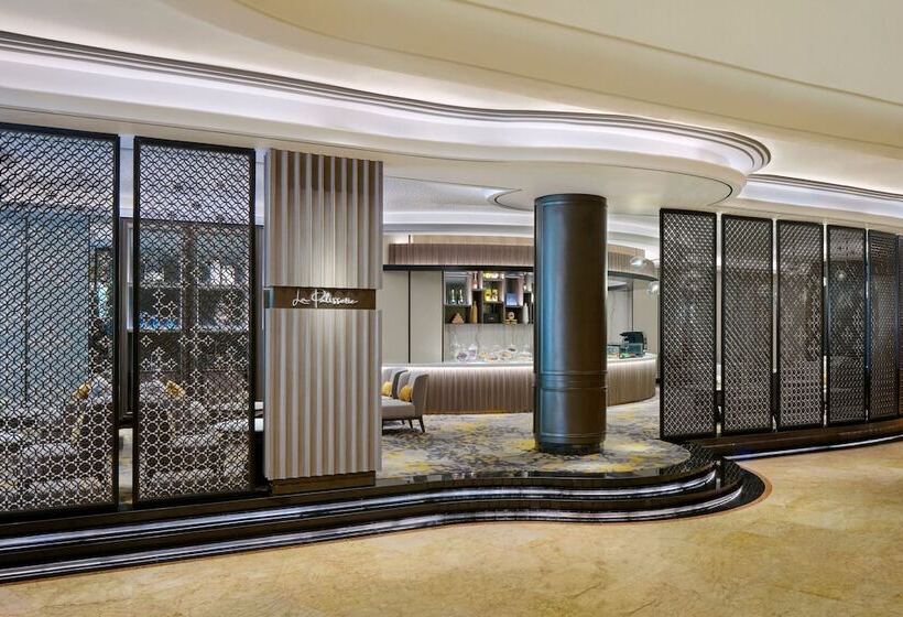 Sheraton Surabaya Hotel & Towers