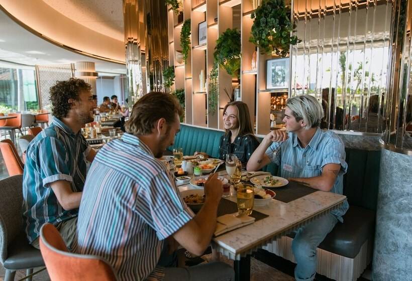 Sheraton Surabaya Hotel & Towers