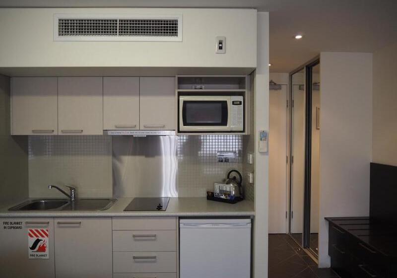 St Ives Apartments