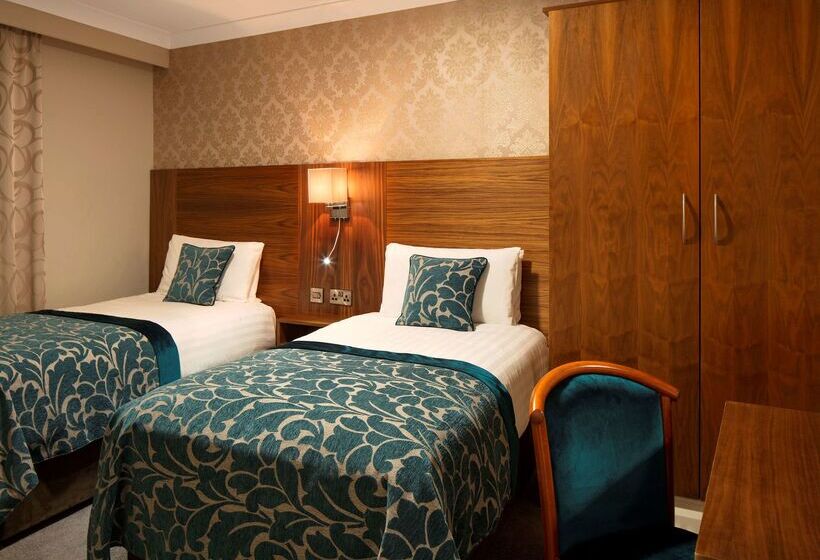 The Royal Hotel And Leisure Centre