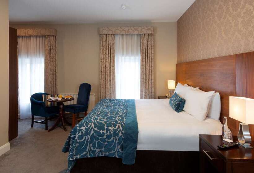 The Royal Hotel And Leisure Centre