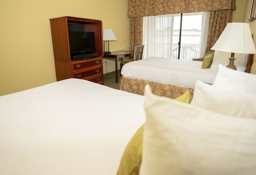 Clarion Hotel & Suites Convention Center Fredericksburg