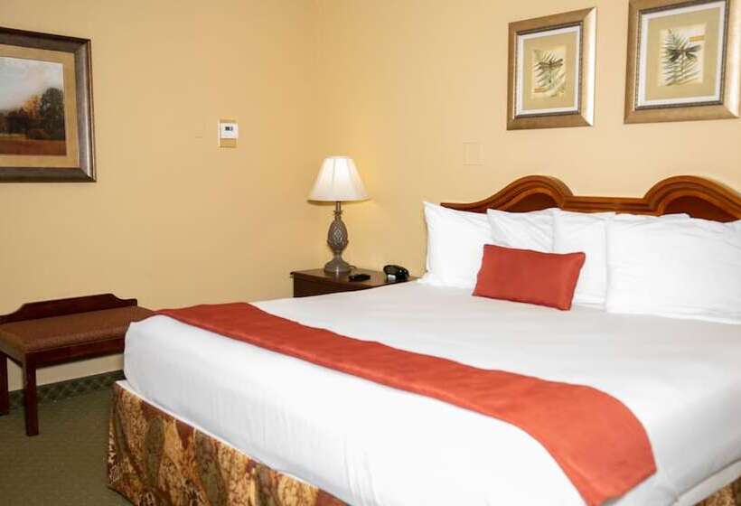 Clarion Hotel & Suites Convention Center Fredericksburg