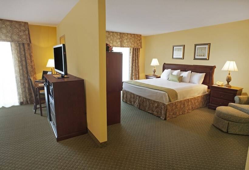 Clarion Hotel & Suites Convention Center Fredericksburg