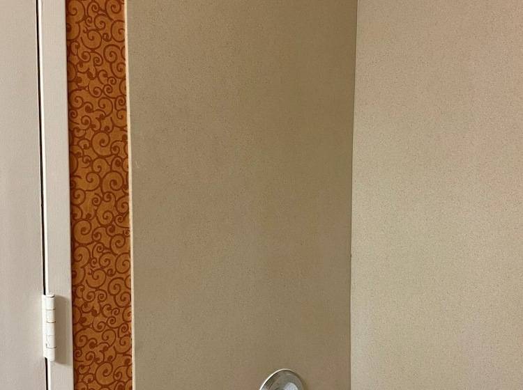 Clarion Hotel & Suites Convention Center Fredericksburg