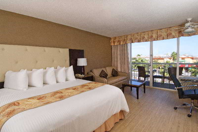 DreamView Beachfront Hotel & Resort