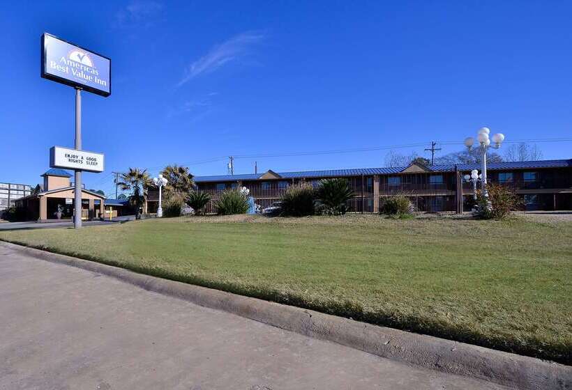 هتل Xecutive Inn And Suites